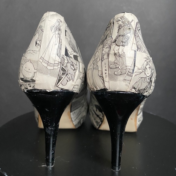 Legend of Zelda Decoupage Shoes! - Picture 4 of 4